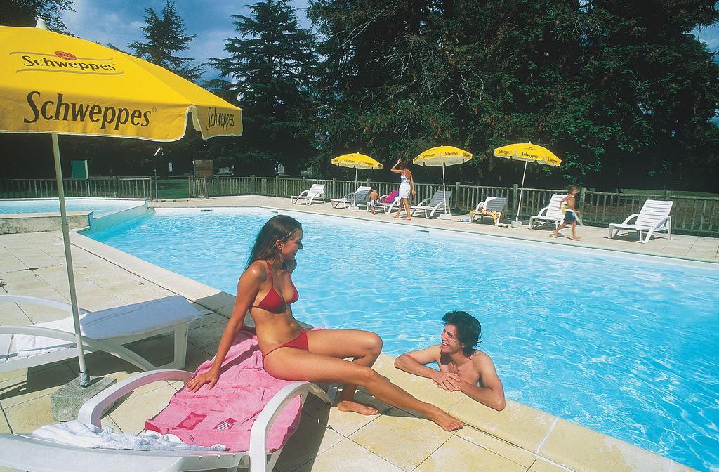 Domaine De Roiffe Hotel Exterior foto
